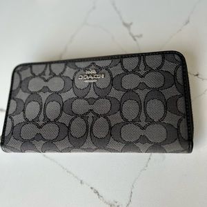 COACH accordion large wallet